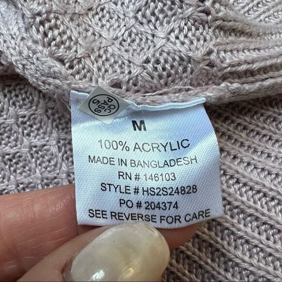 Pink Rose NWT Textured V-Neck Sweater Mauve Lavender Size Medium - Picture 9 of 9